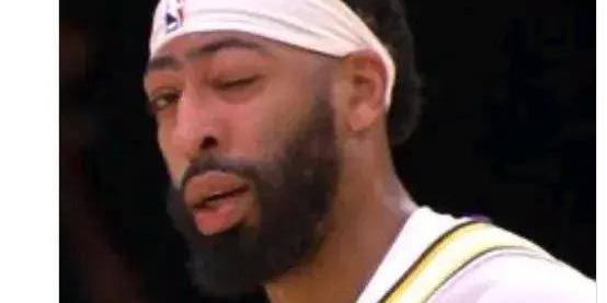 爱游戏下载-主力球员受伤退场，后备之人站出来填补漏洞的简单介绍