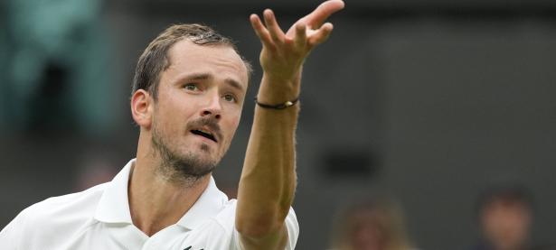 爱游戏APP-关于澳网横扫ATP总决赛，梅德韦杰夫惊艳四座的信息