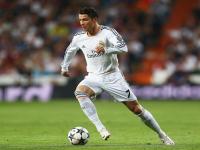 爱游戏APP-临门一脚，当詹姆斯在欧冠淘汰赛之夜带领球队取胜