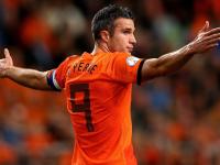 爱游戏下载-红魔引擎轰鸣，F1街道赛夜战与曼联荷兰鏖战的时空交响