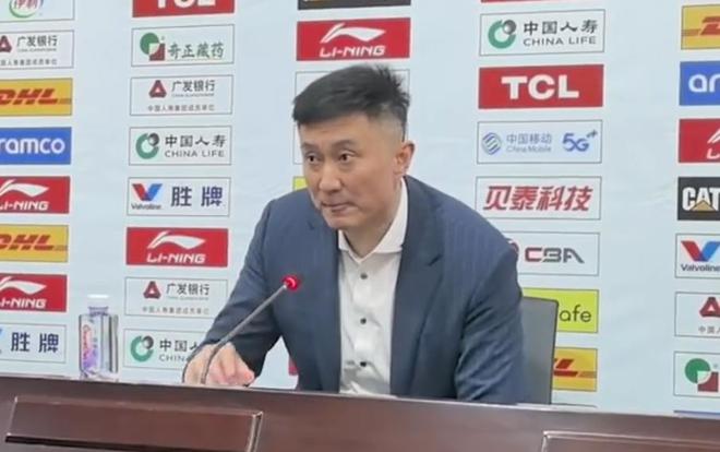 广东队主帅获赞扬，球队士气高涨的简单介绍