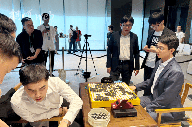 关于长春中部队在比赛中全力以赴，成功逆转击败对手的信息