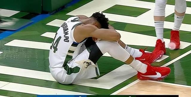 NBA季后赛再现逆转热火击败雄鹿
