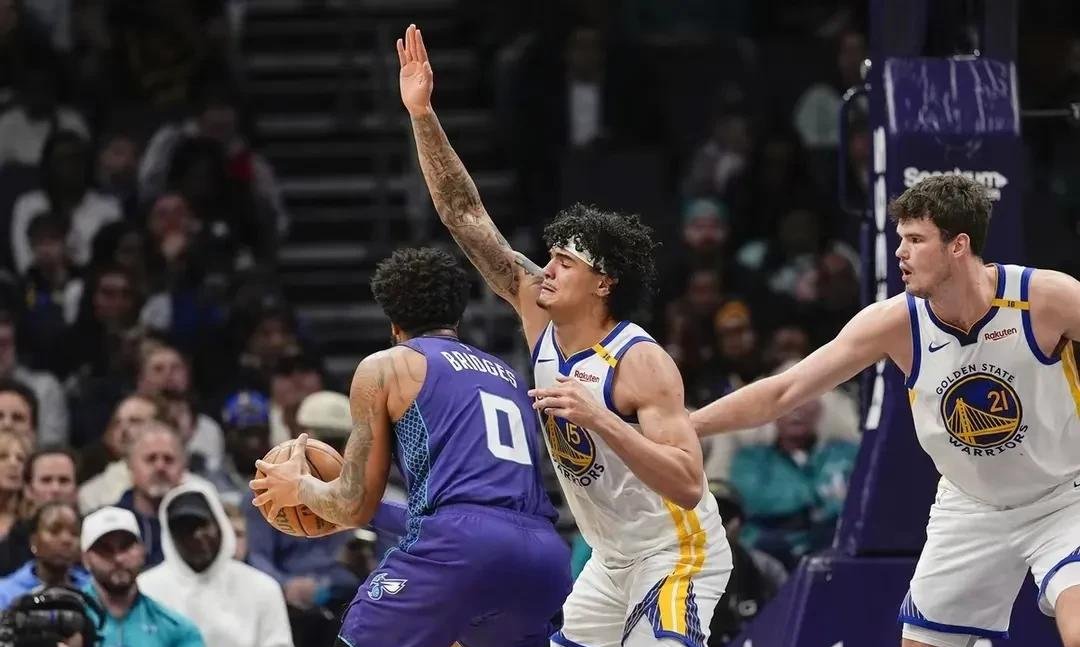 爵士客场力克黄蜂,继续领跑西部联盟的简单介绍 爵士客场力克黄蜂,继续领跑西部联盟的简单介绍