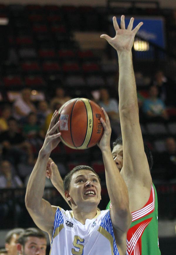 保加利亚球员发挥神勇，晋级欧锦赛淘汰赛