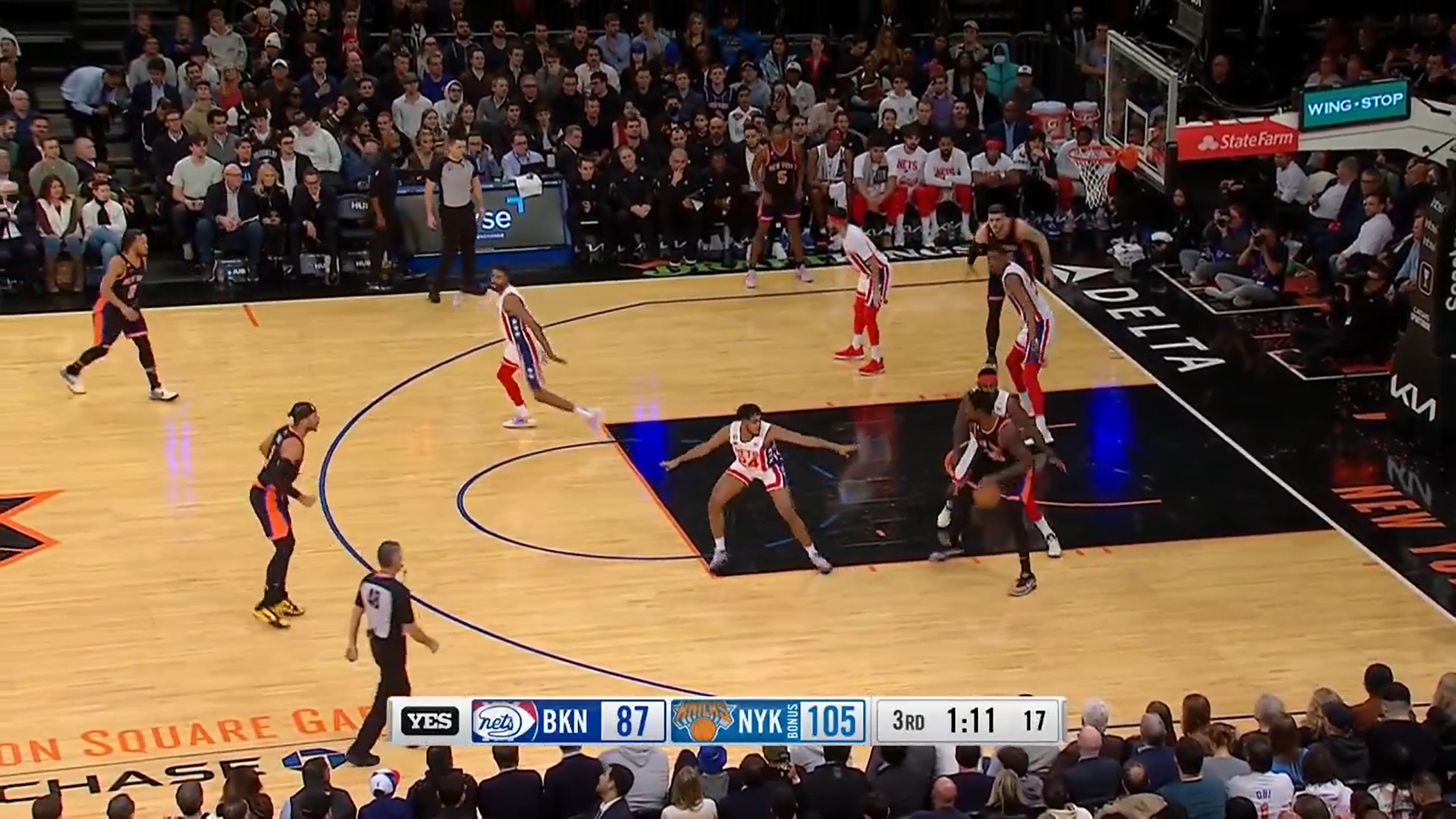 尼克斯横扫篮网，兰德尔砍下30分