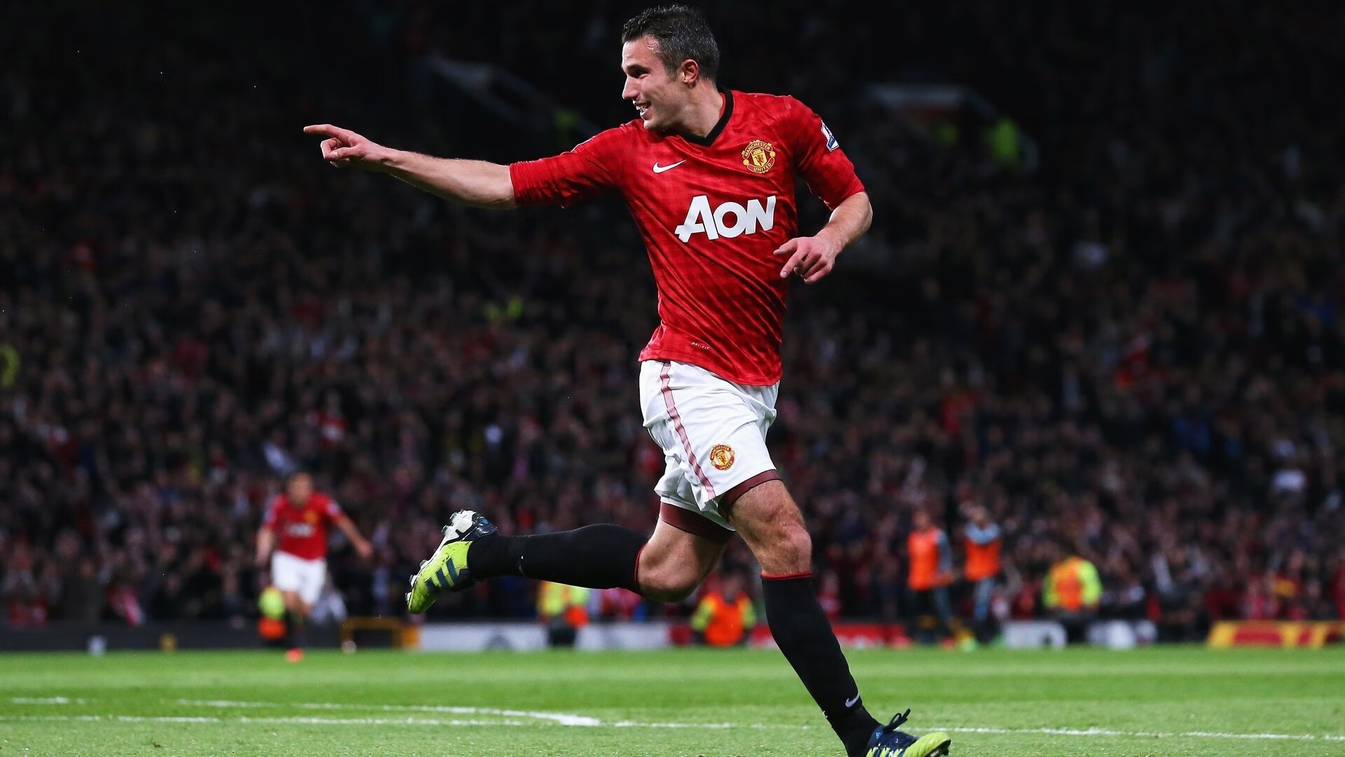 胜利的共振，绿茵场与方寸球台的双重奏